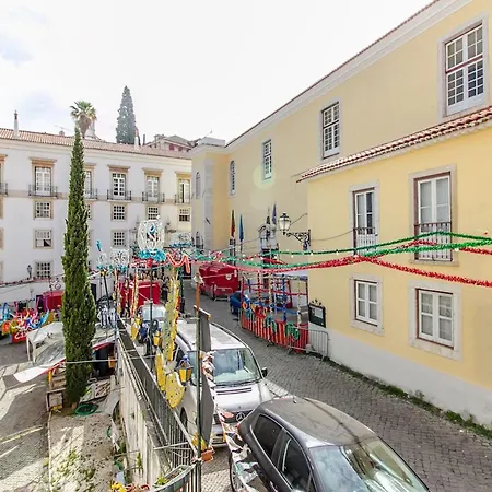 Design Apartment In Typical Alfama-3